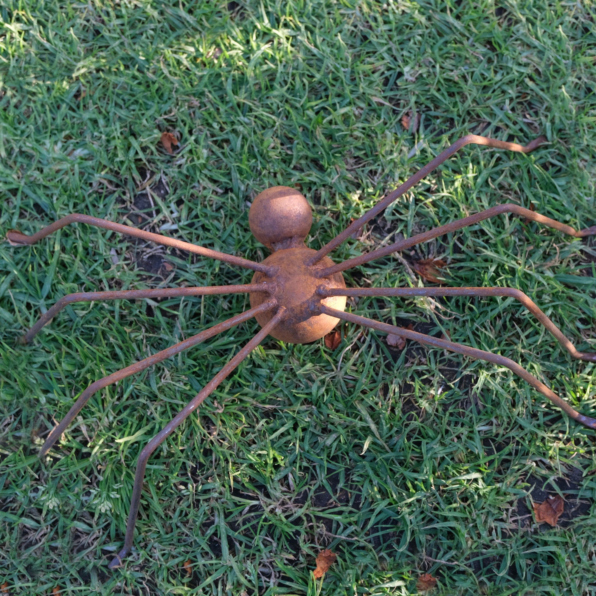 W4113A Spiders - garden ornaments