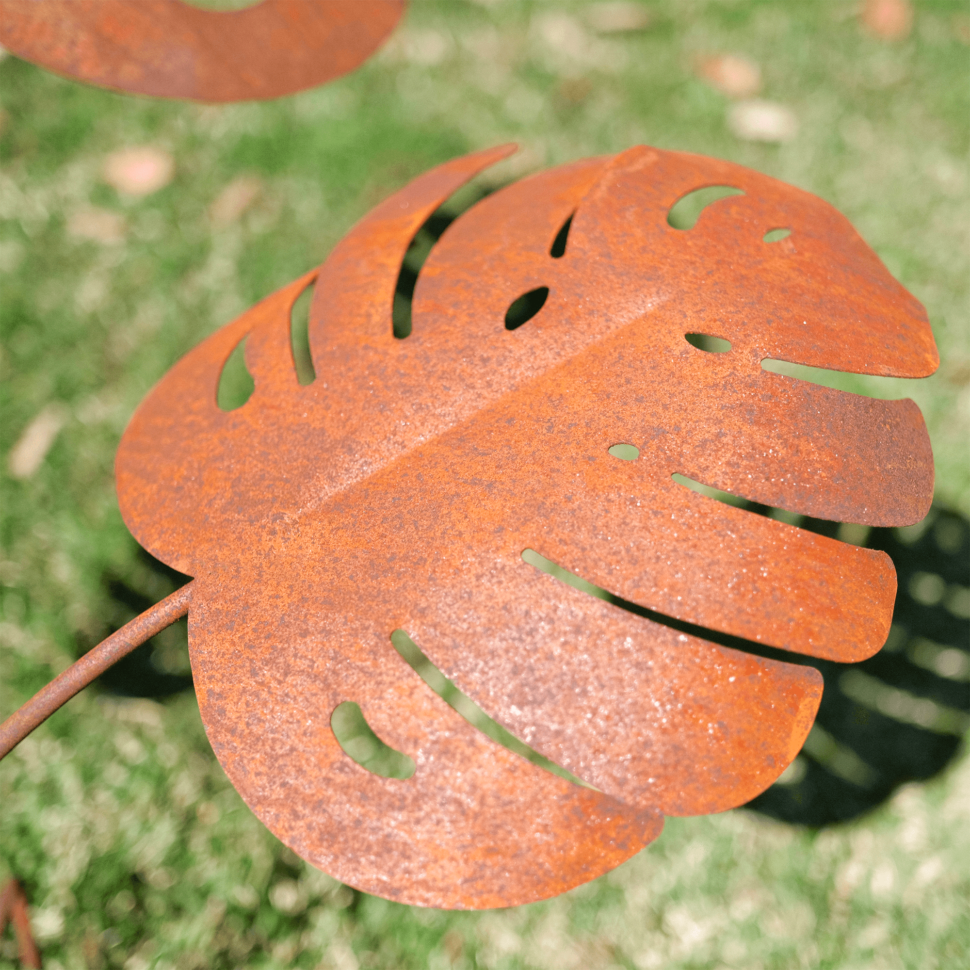 LG0013ABC - Leaves stake Set of 3 sizes