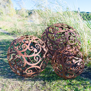 DE03005ABC-KD Garland-decorated steel ball set| Rusty lawn ornaments - 3 balls in one carton