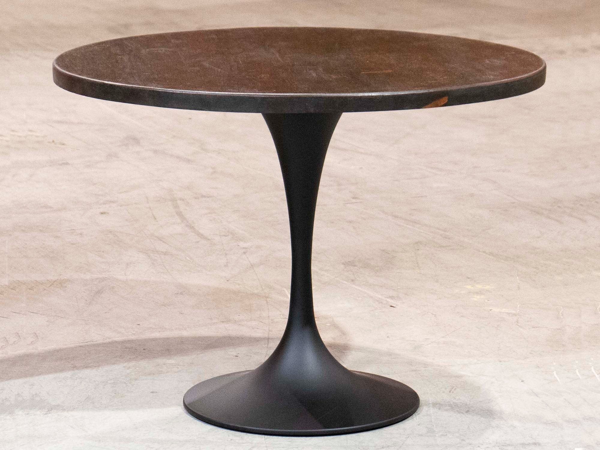 LK2028 - Tulip-Shaped Bistro Table Base