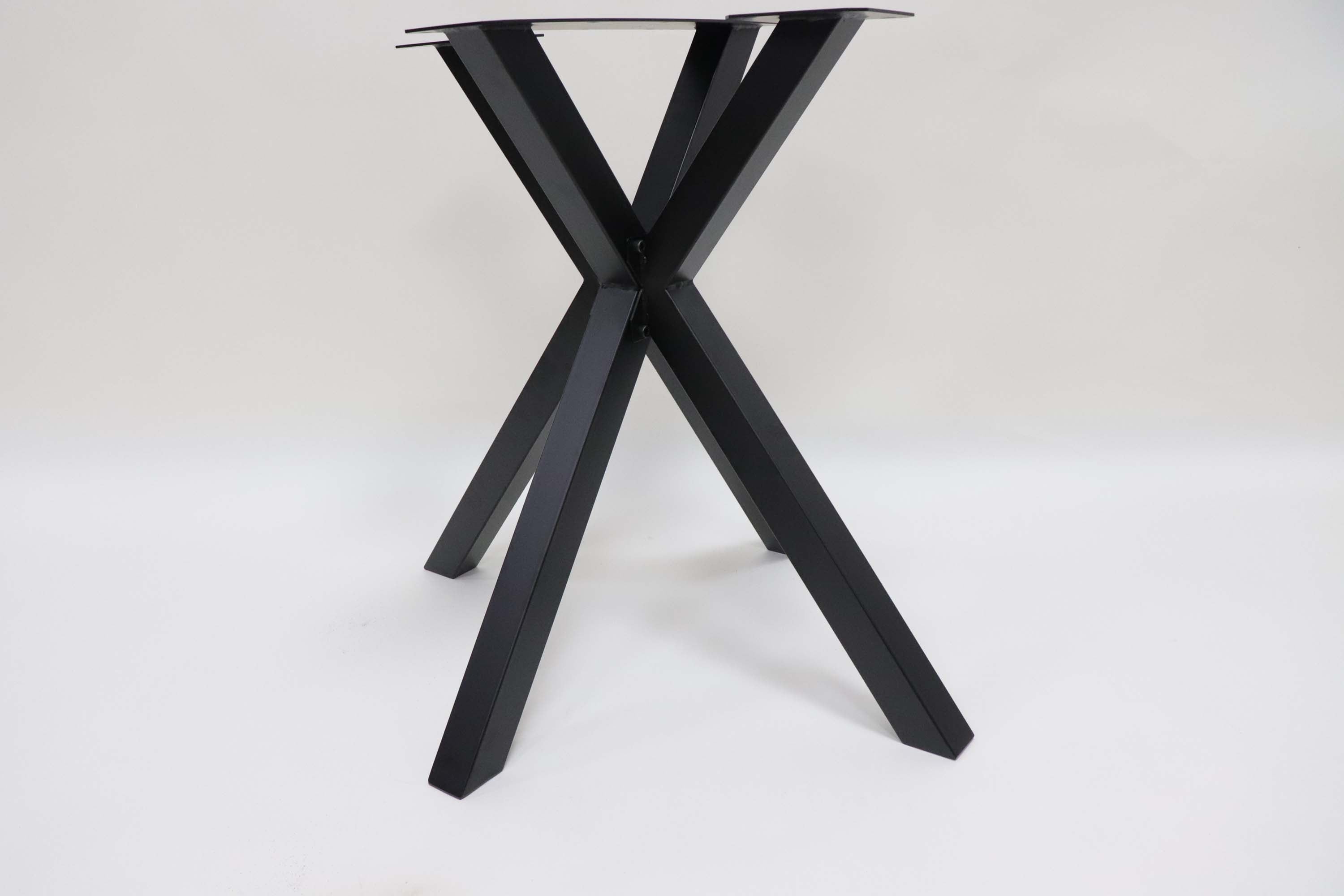 SS1311 Spider shape base for round dining table