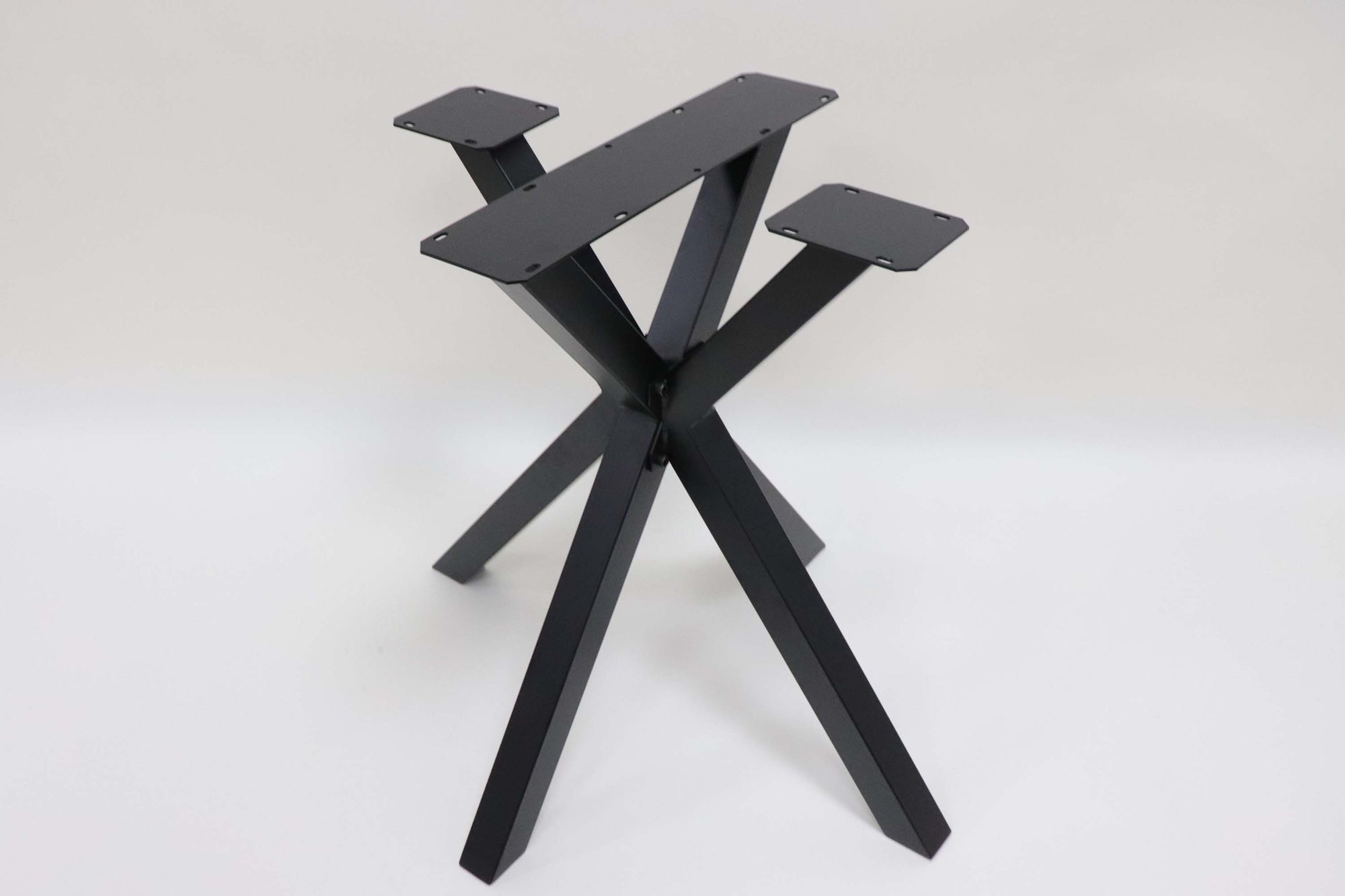 SS1311 Spider shape base for round dining table